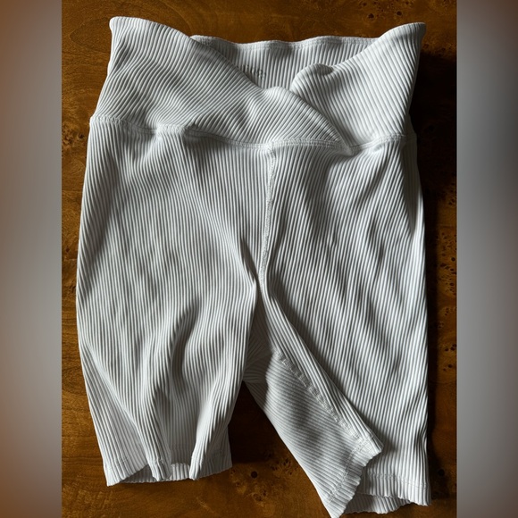 Year of Ours Workout Pants, Black and White Bundle Size M both pants - Picture 4 of 7